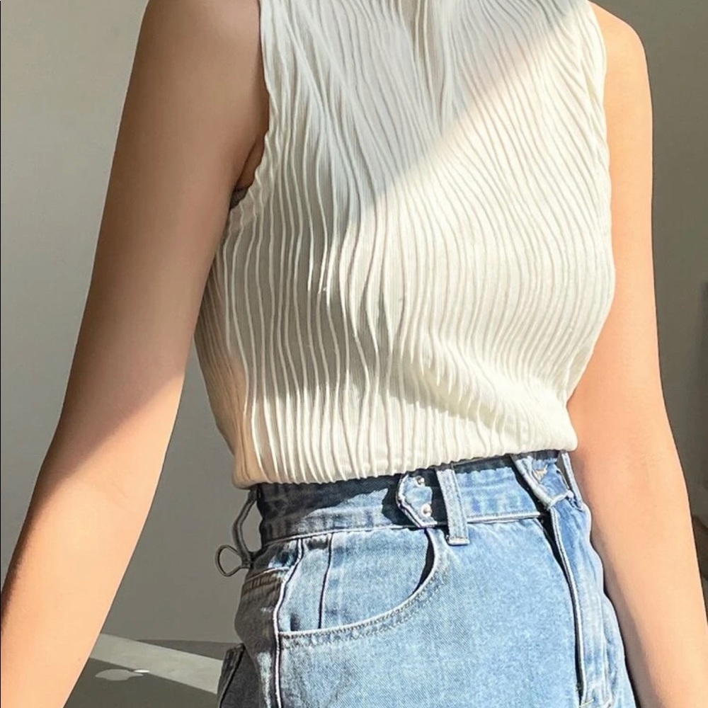 Short sleeve mock neck top